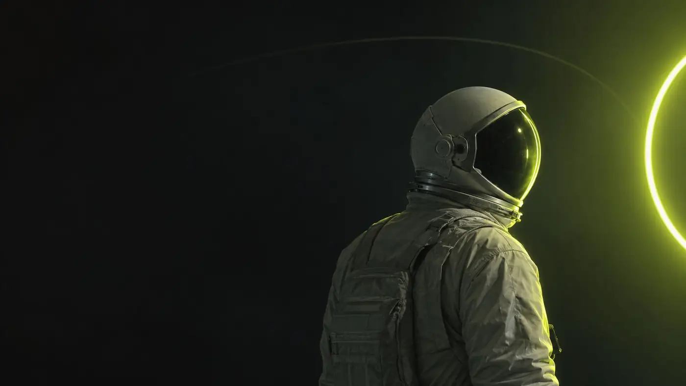 Artchunk Explorer facing an illuminated orbit